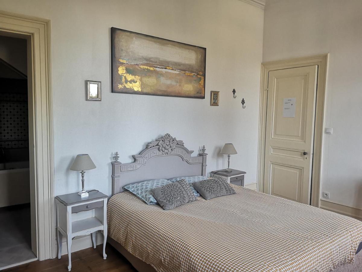 Hotel Le Sophora à Guînes Extérieur photo
